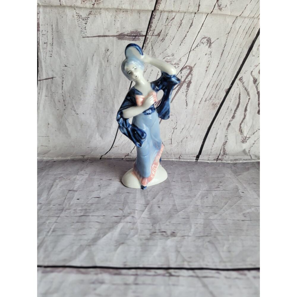 Made In Occupied Japan Porcelain Geisha Dancing Lady 5in Figurine Blue White